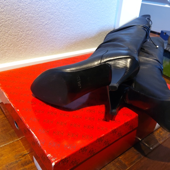 Guess over knee black boots women's size 6.5 - Picture 3 of 5